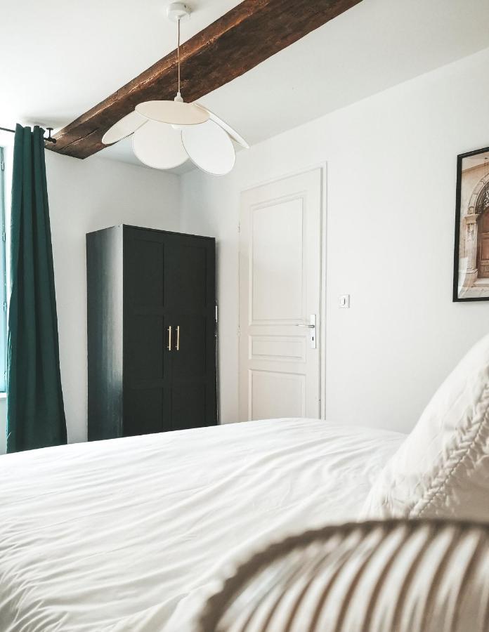 Appartement Vue Sur Chateau-Fort 3 Etoiles Седан Екстериор снимка